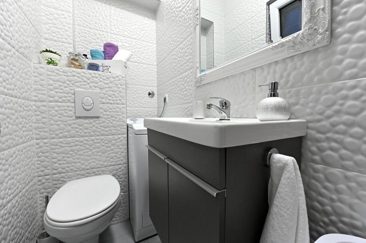 Studio Apartman Sandra, إيموتسكي المظهر الخارجي الصورة