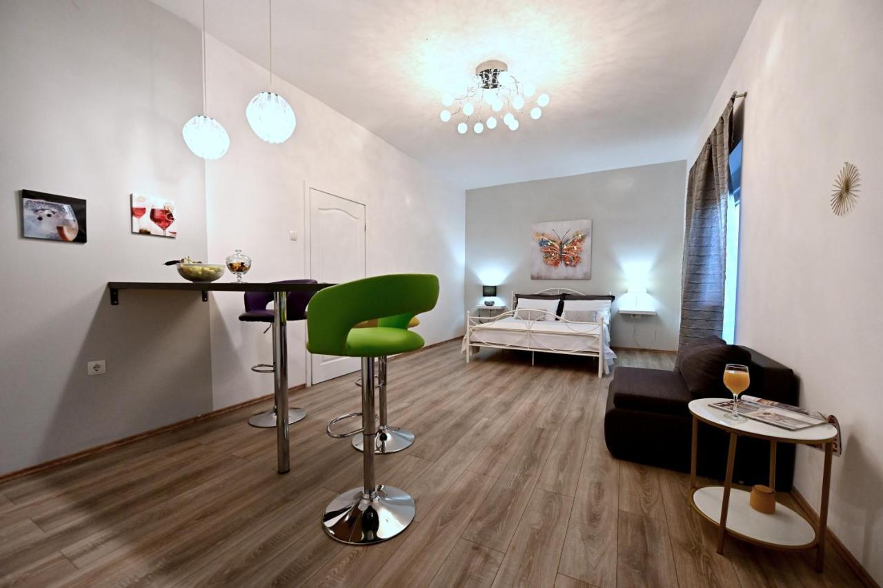 Studio Apartman Sandra, إيموتسكي المظهر الخارجي الصورة