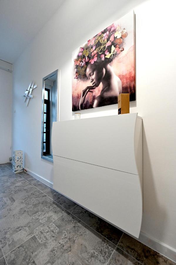 Studio Apartman Sandra, إيموتسكي المظهر الخارجي الصورة
